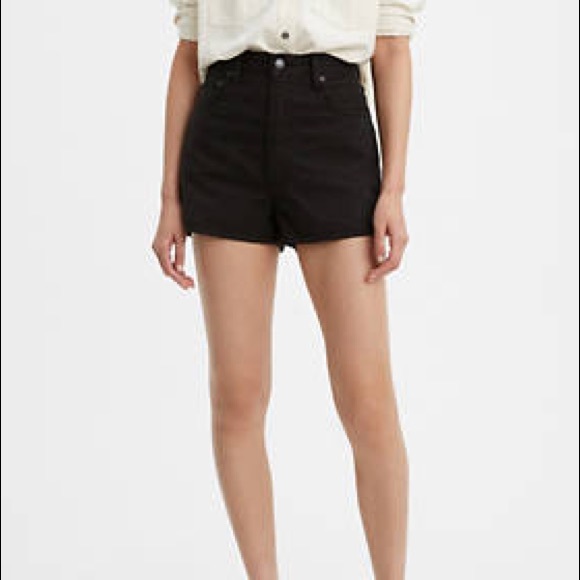 [SOLD] Levi’s WellThread Ribcage Shorts - Picture 2 of 8